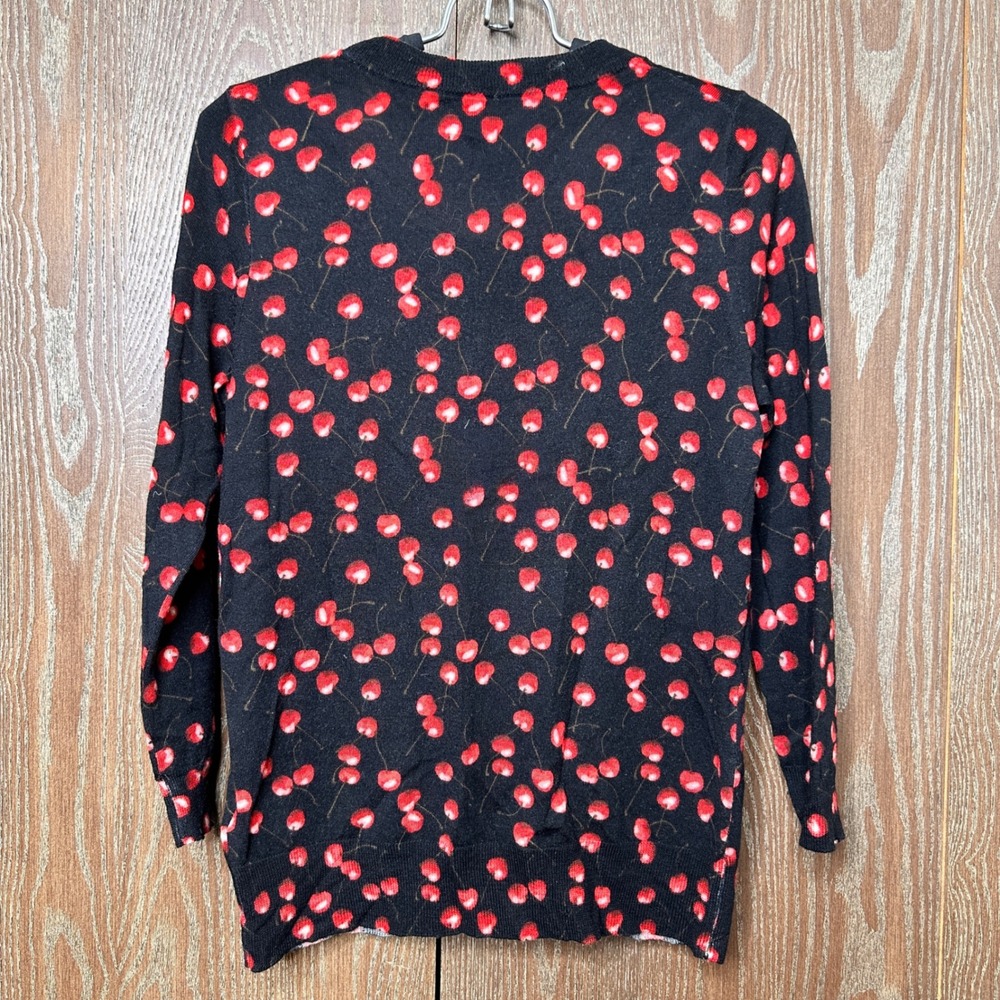 J.Crew Womens Black Red Cherry Print 100% Merino Wool Sweater Size M Old Money - Picture 4 of 7